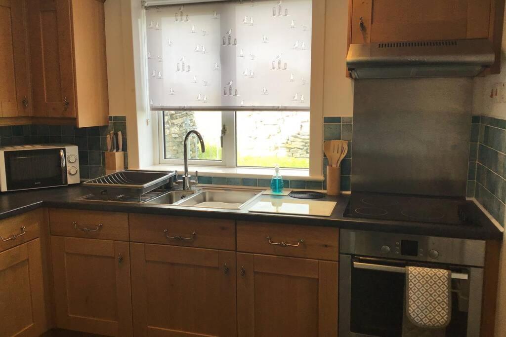 Crofters Cottage At 100 Midtown Melness エクステリア 写真
